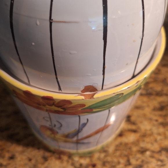 Italian Handpainted Biscuit canister - Picture 6 of 12